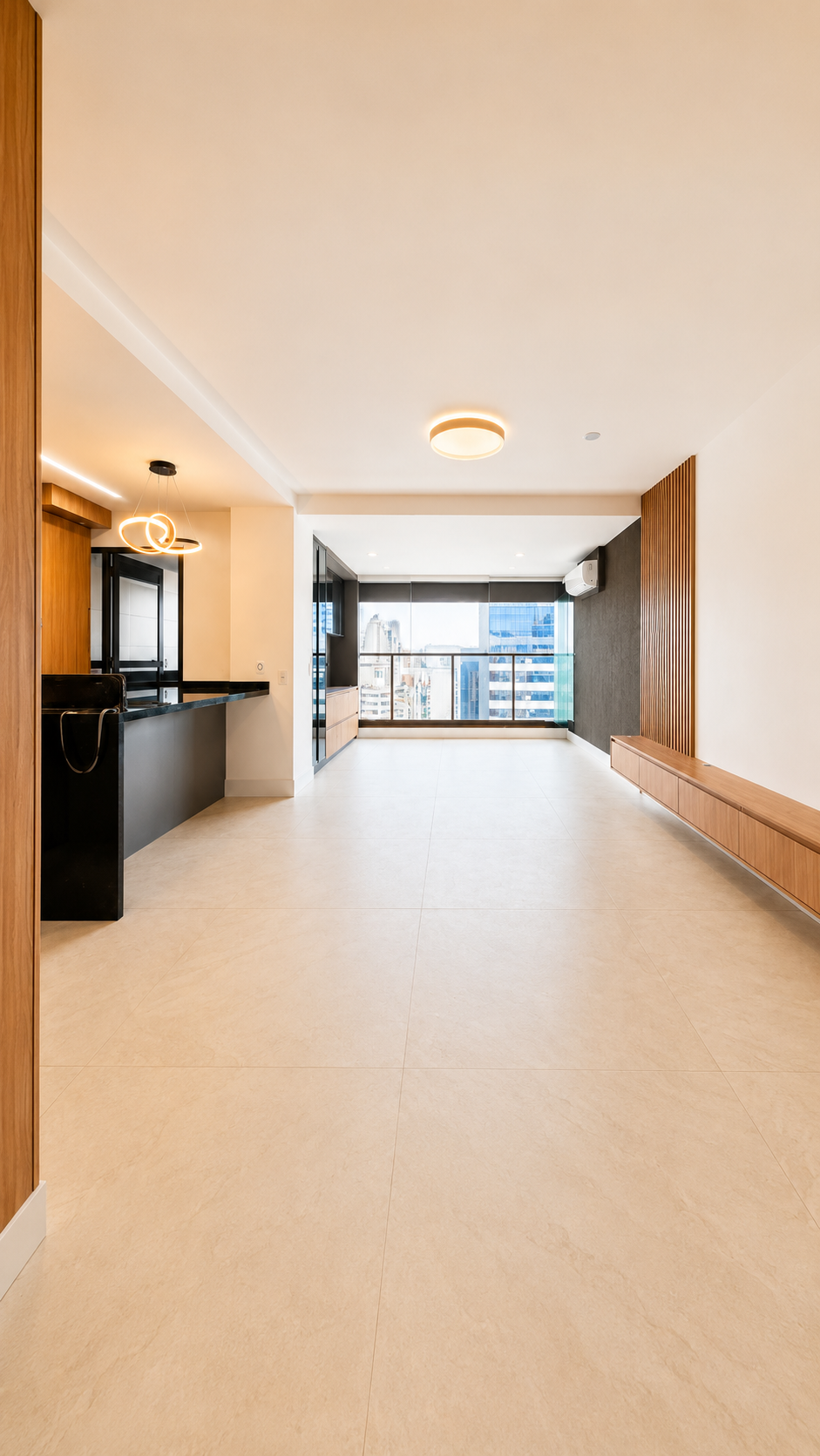Dinamismo e Exclusividade: 132m² de Puro Conforto no Centro de Tudo